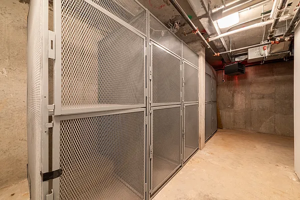 Rented by Key City Capital Inc | media 21