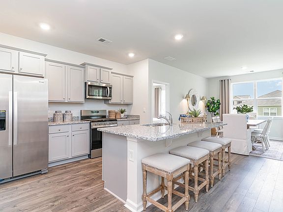 3rd image of 328 RookRoost Circle