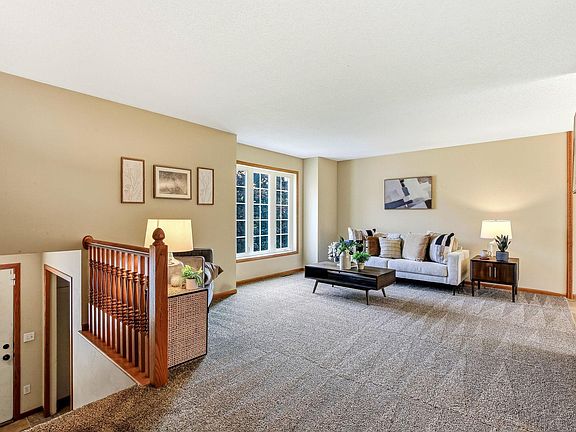 2nd image of 8181 Ravenrock Rd