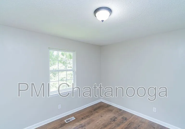 37 Anderson Rd — Photo 14