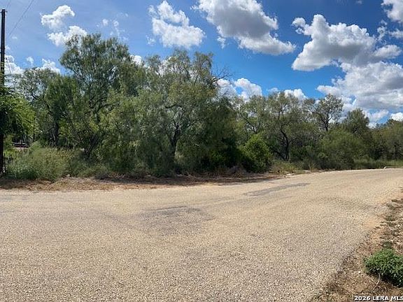 2nd image of 115 AND 119 County Road 2664