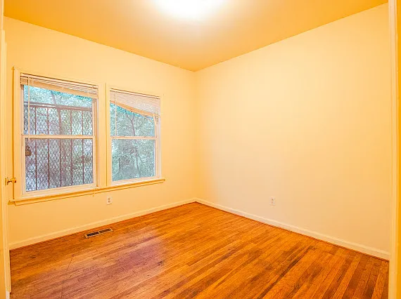737 40th Place UNIT A - 1 — Photo 4