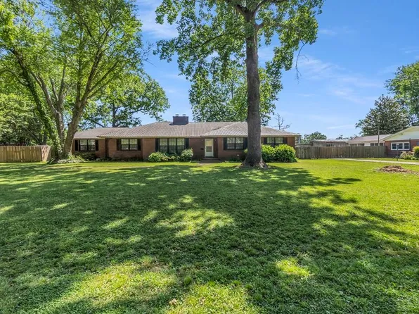 127 East Dr, Osceola, AR 72370
