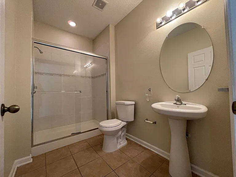 3125 E Banister Rd — Photo 13