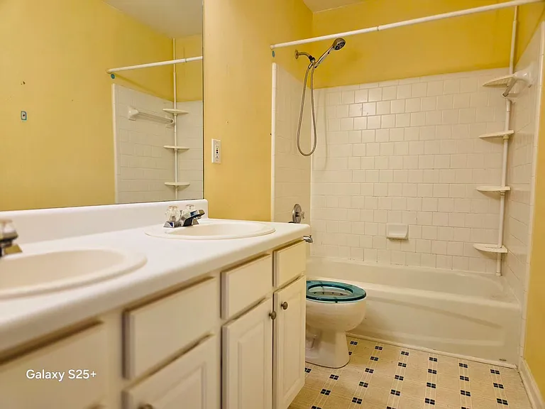 5067 Faversham Hill Dr — Photo 11