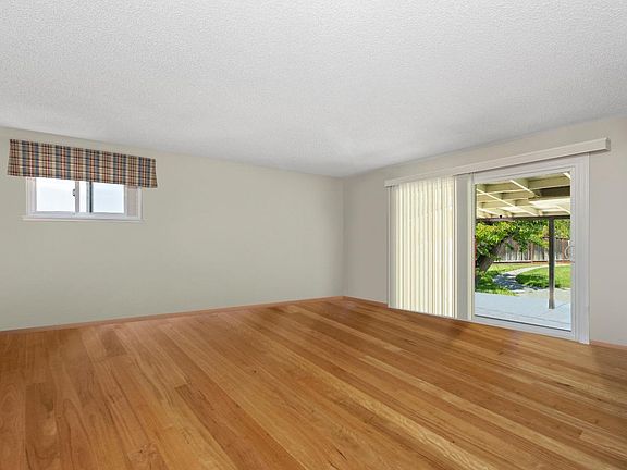 4th image of 3469 Flora Vista Ave