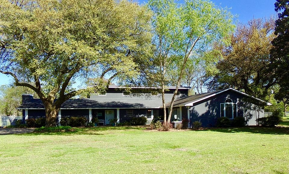 1st image of 1138 Cloverdale Dr