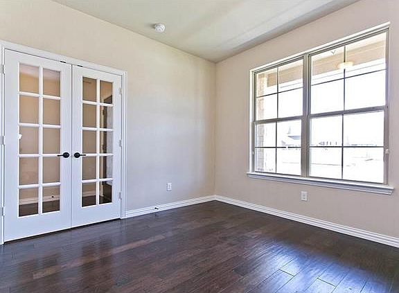 4th image of 3450 Palm Lake Dr