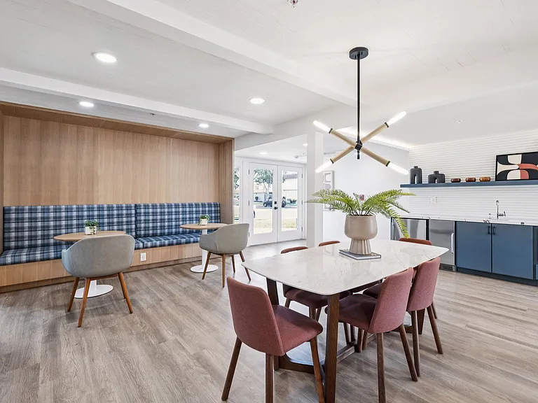 Ocean Villas Apartments — Photo 4
