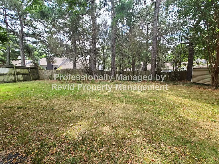 6771 Bainbridge Dr — Photo 51