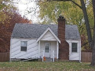 2nd image of 700 NE 82nd Ter