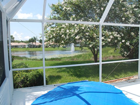 Lanai, spa, fountain view