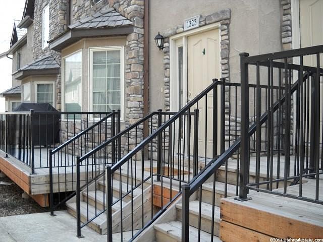 1st image of 1323 E Lake Springs Ln