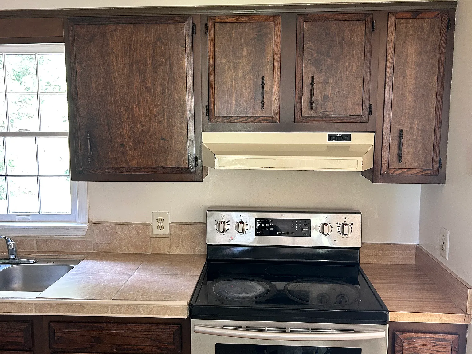 3 bed, 960 sqft, $2,000 — Photo 2