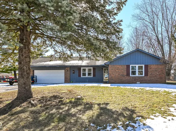 1269 Casco Bay Cir, Cicero, IN 46034
