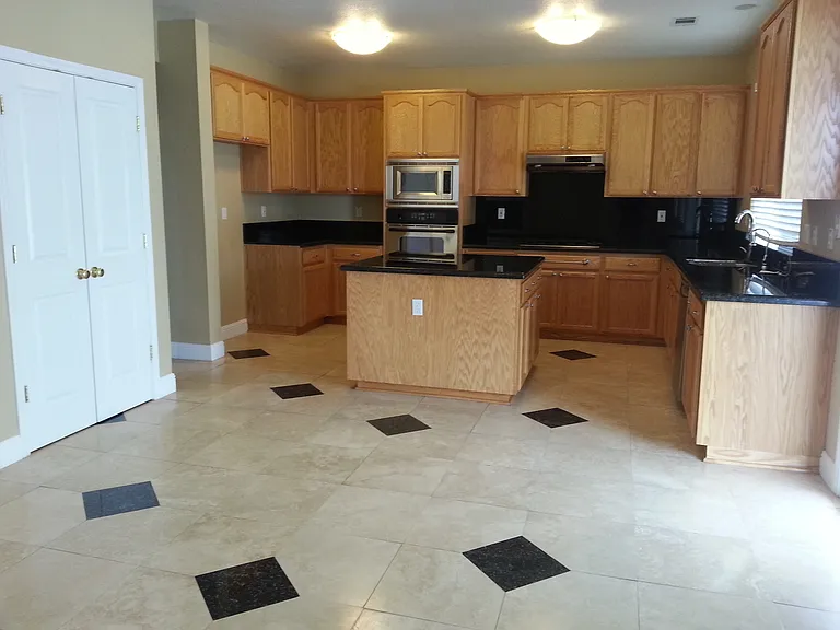 5421 Prewett Ranch Dr — Photo 3