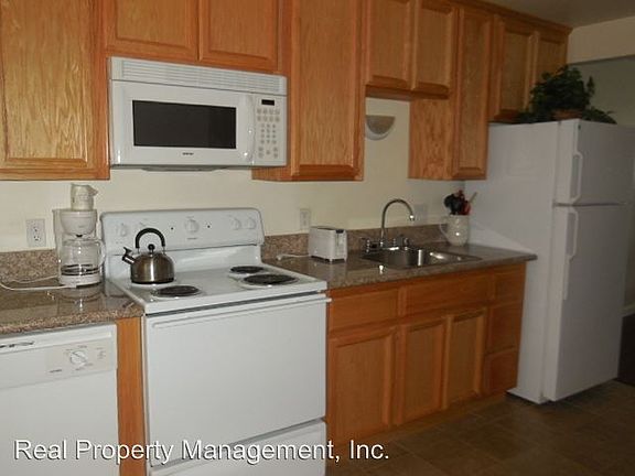 4th image of 2850 Pioneer Dr APT 15