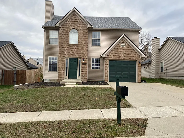 111 Warren Pass — Photo 1