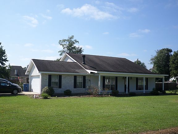 2nd image of 1101 E Diamond Cir