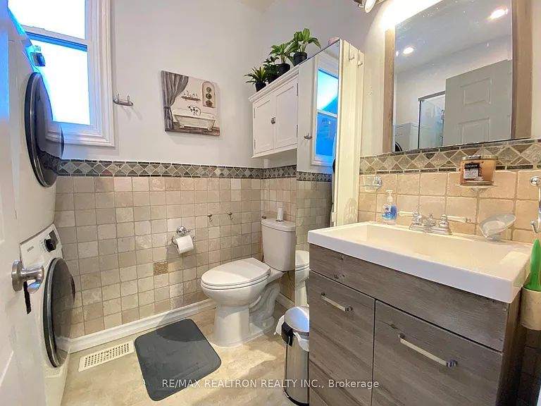 134 Wesley St — Photo 10