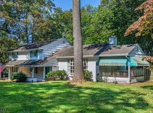 37 E Greenbrook Rd, North Caldwell, NJ 07006