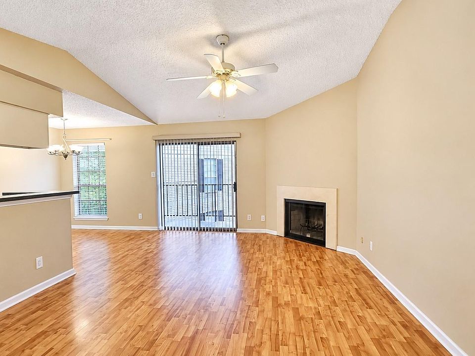 1st image of 2120 El Paseo St APT 1304