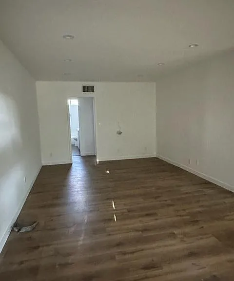 12001 Burbank Blvd #4 — Photo 1