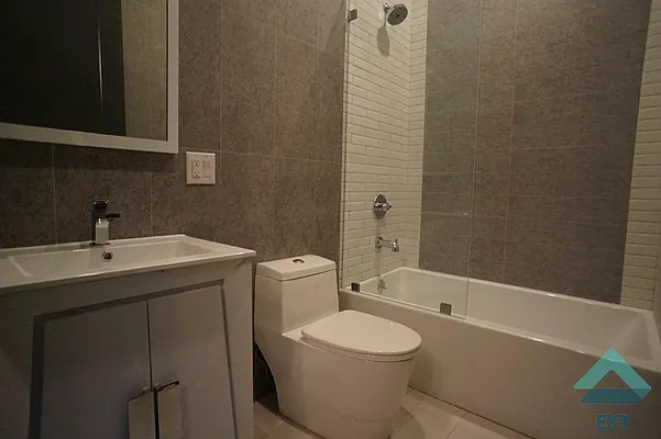 Rented by EXR | media 38