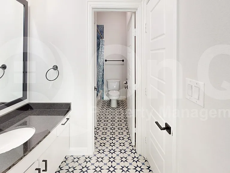 10678 Grayhead Dr — Photo 23