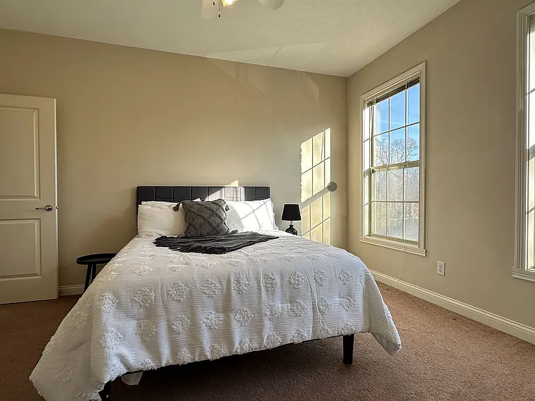354 S Washington St — Photo 15