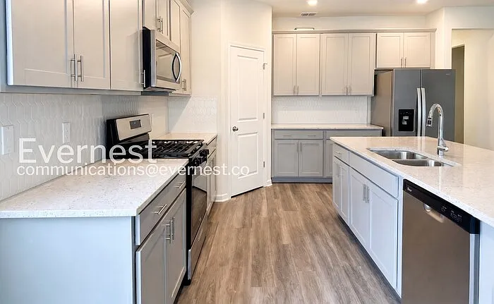 7762 Plymouth Dr — Photo 3