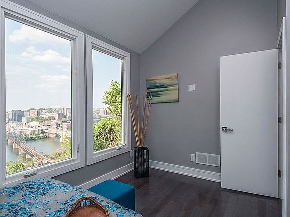 BEDROOM VIEW