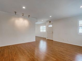 8210 Grenoble St, Sunland, CA 91040