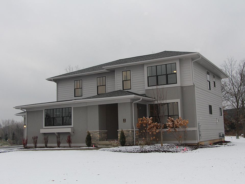 1st image of 3851 Balsam Waters Dr NE