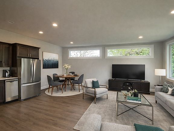 Virtual Staging Picture : 
Great Room /Living/Dining/ Kitchen