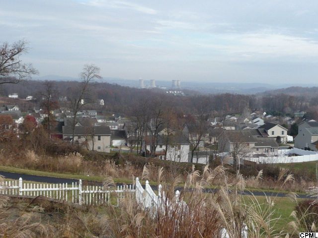 2nd image of 115 Northcrest Dr