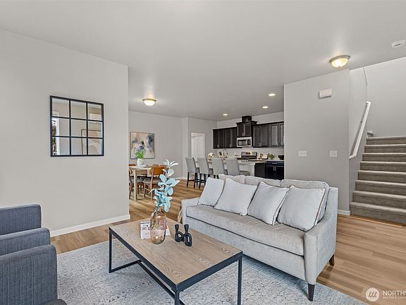 4th image of 5621 87th Avenue NE