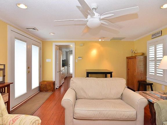 3rd image of 37552 Atlantic Ave
