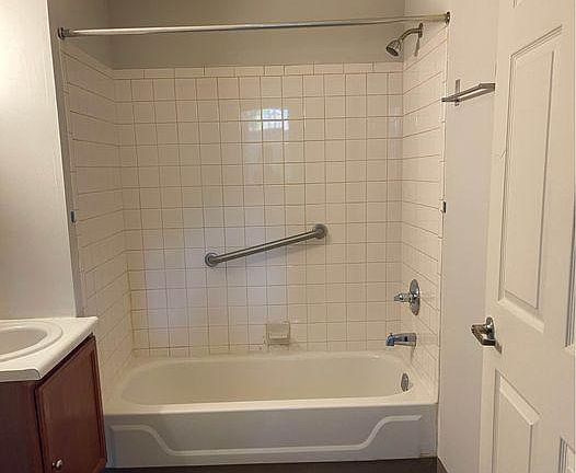 5th image of 1517 W Allegheny Ave #300