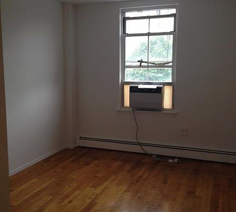 4th image of 408 Cumberland St #2