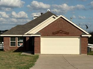319 Hawk Ridge Rd, Decatur, TX 76234