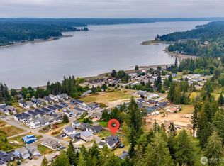 61 E Brady Loop, Allyn, WA 98524