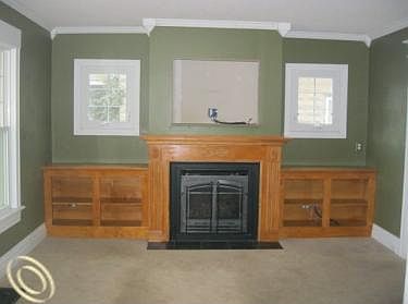 2nd image of 827 W 5th St