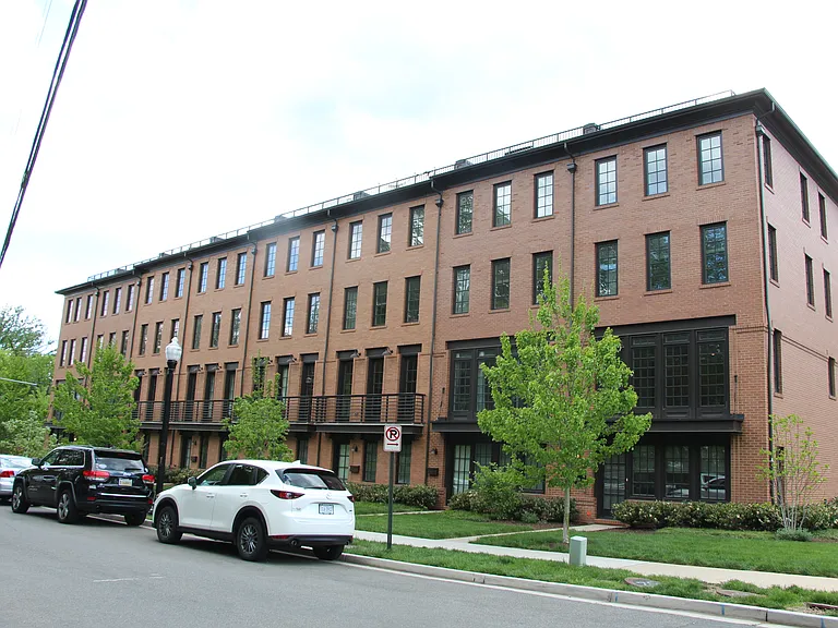 928 N Buchanan St — Photo 18