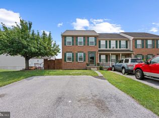1240 Wanda Dr, Hanover, PA 17331