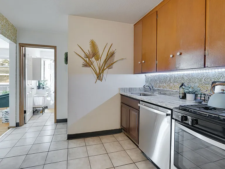 1605 Marshall STP, LLC — Photo 36
