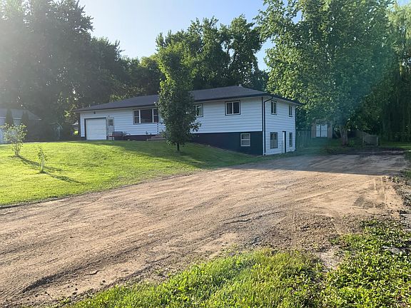 4th image of 511 2nd St S