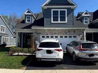 916 Holden Ct, Warminster, PA 18974