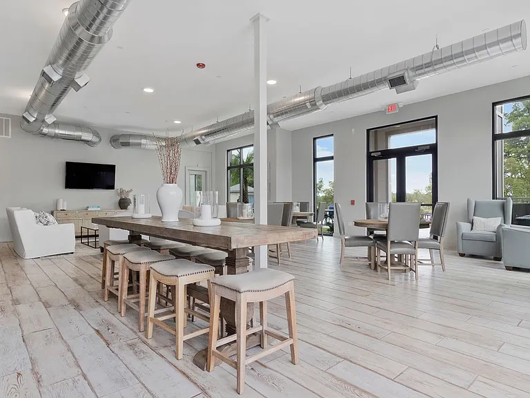 2501 Bienville Blvd #233 — Photo 2