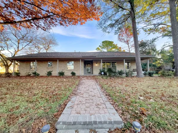 1300 Mosswood Ln, Irving, TX 75061